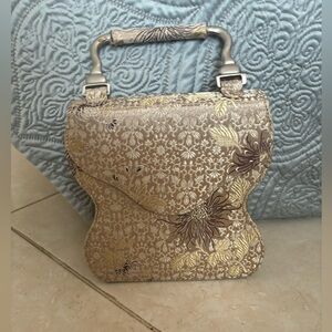 Like new Asian inspired purse